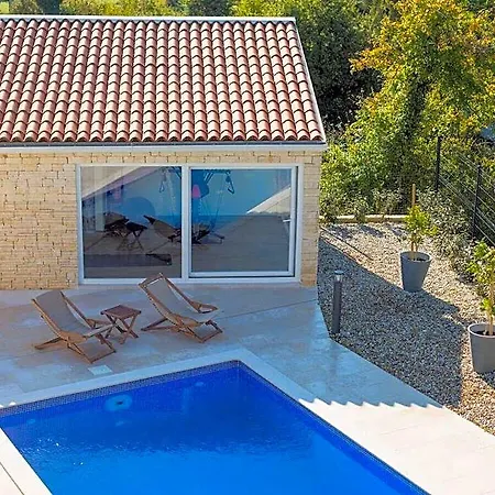 Amarie Comfortable Villa